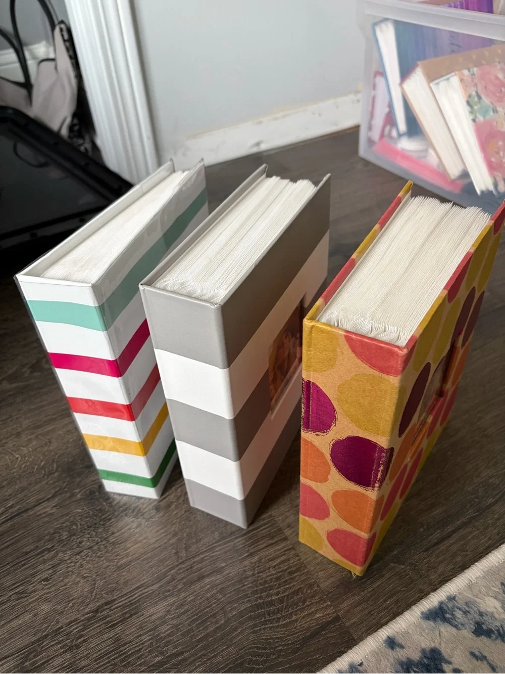 N/A set decorative